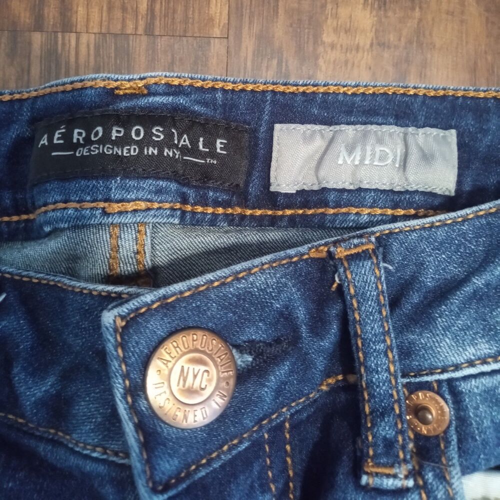 Aeropostale Sz 0 Women's Jrs Distressed Mid Rise Midi Stretch Jean Shorts - Picture 5 of 5